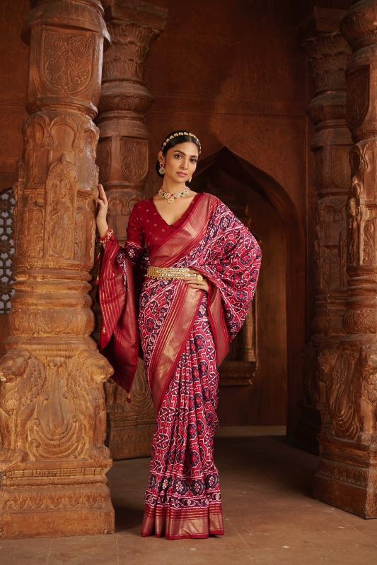 Vastrangan shubh manglam saree wholesale market rates